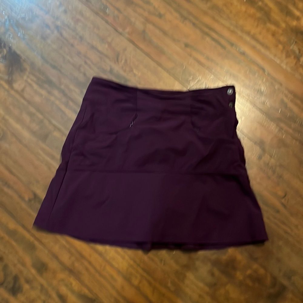 Super sporty Athleta skirt size 2
